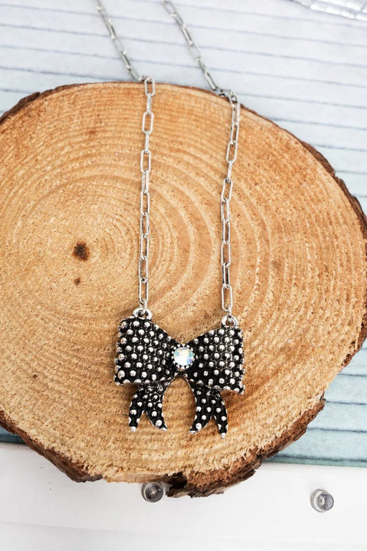 On The Dot Bow Necklace