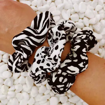 Pretty Wild Scrunch Set