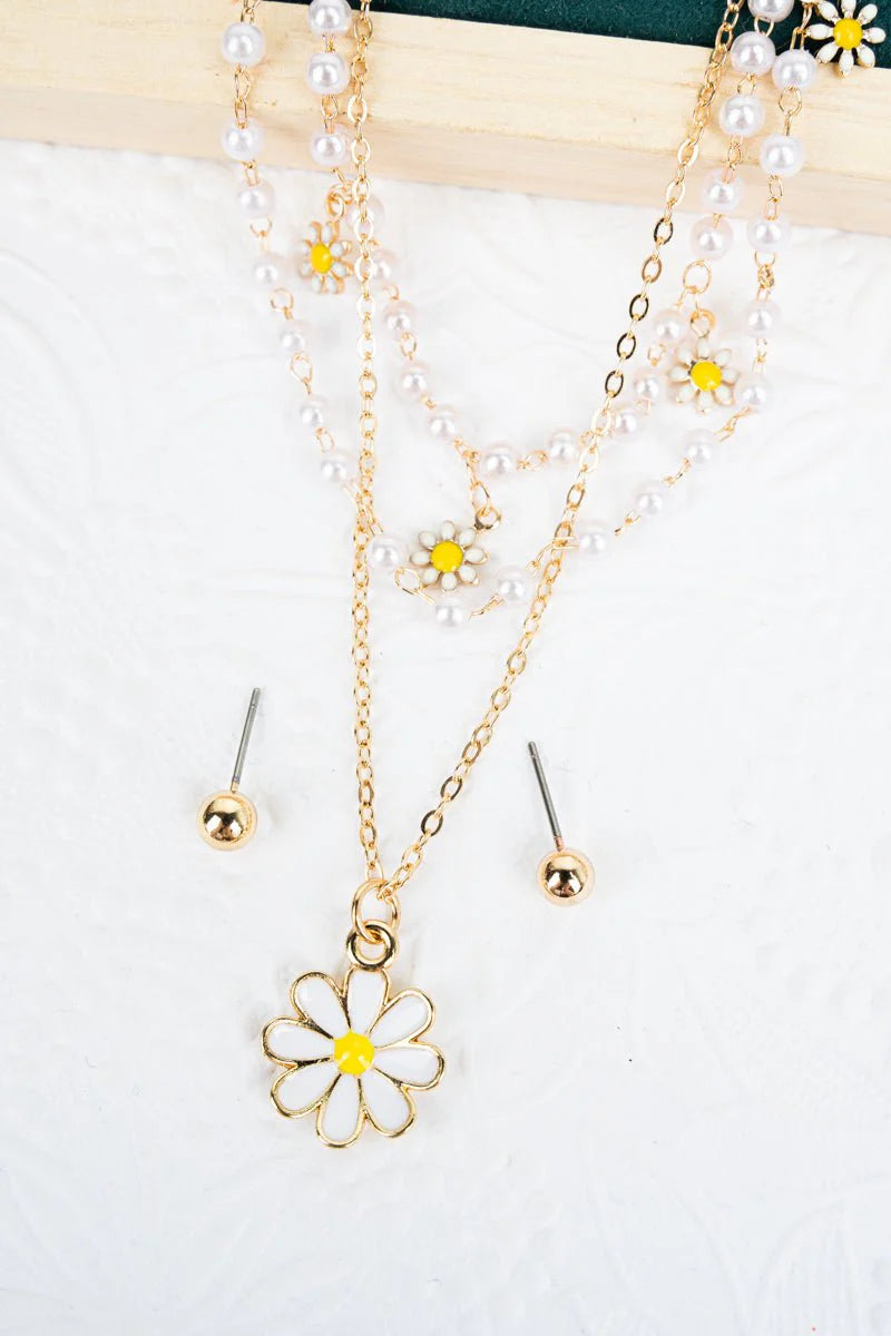 White Daisy Pearl Necklace Set