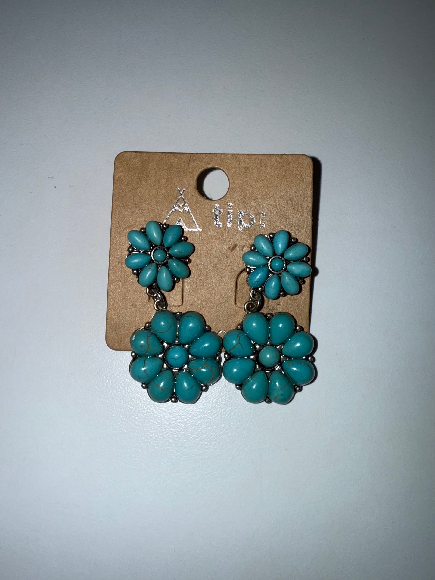 E - Cord Flower Dangle Clip Ons