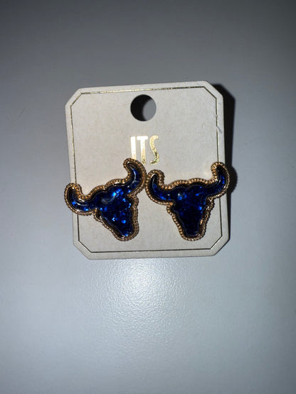 E - Shimmering Steer Studs