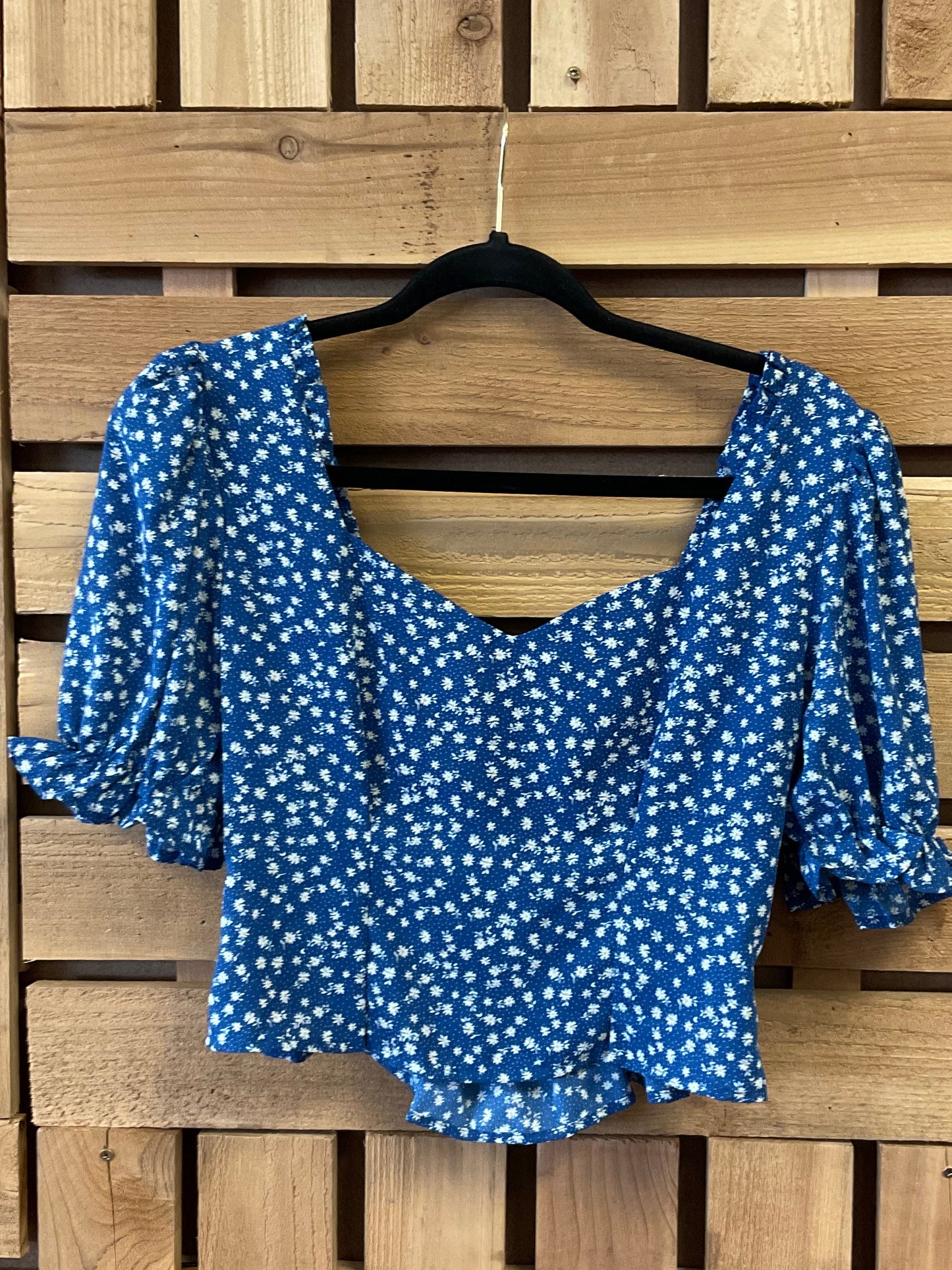 Open Back Floral Puff Sleeve Crop Top