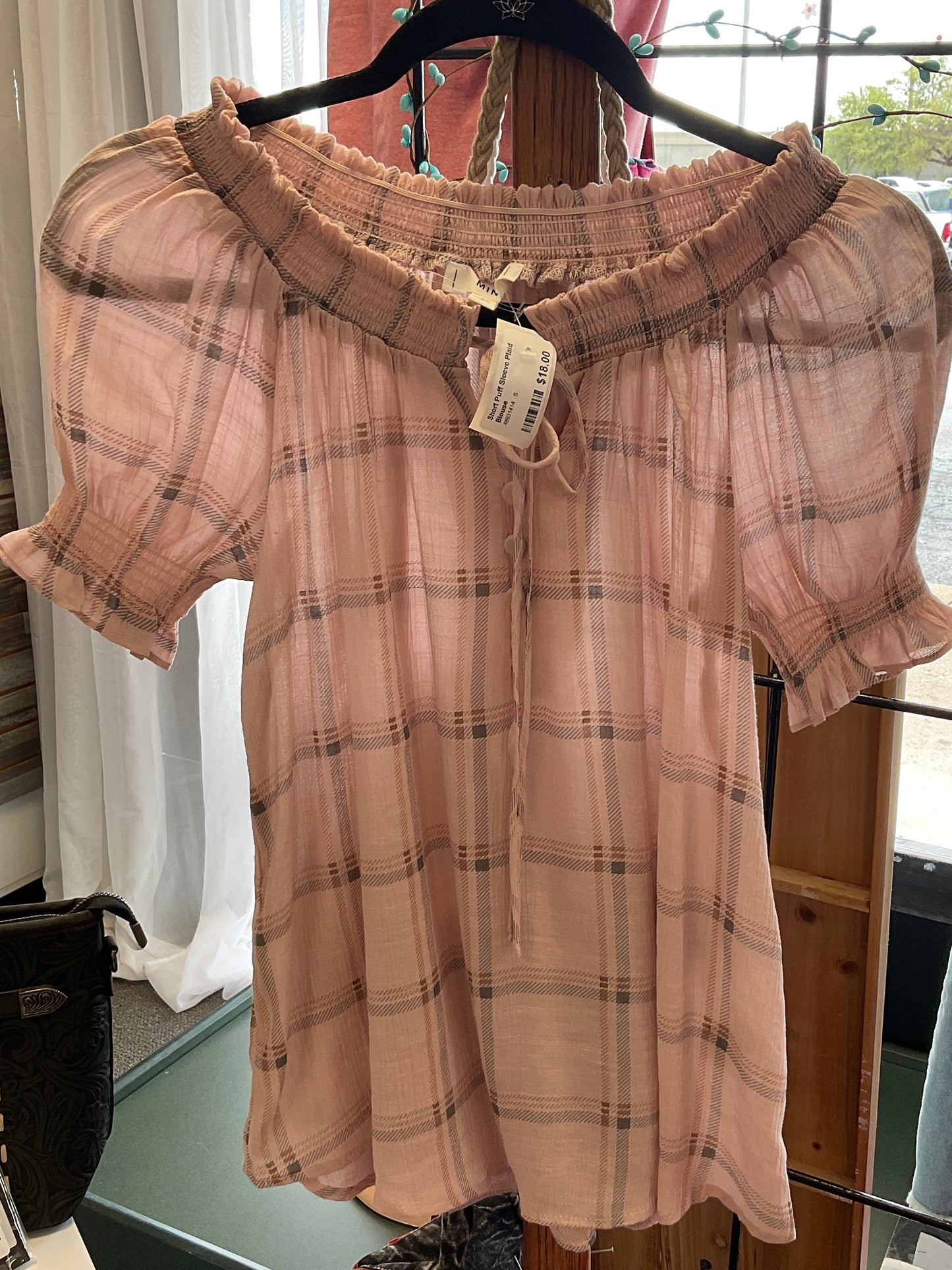 Short Puff Sleeve Plaid Blouse