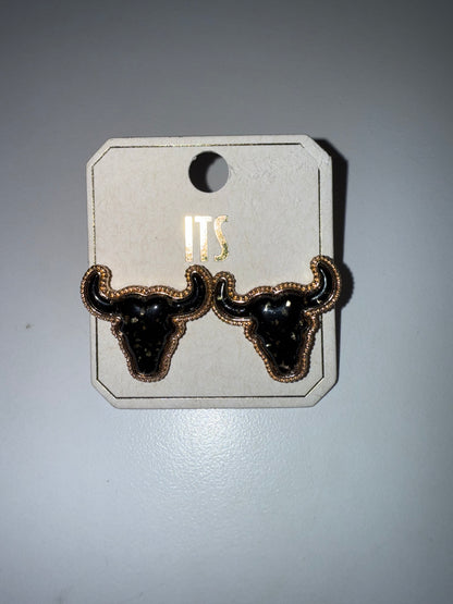 E - Shimmering Steer Studs