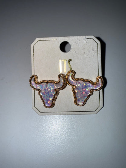 E - Shimmering Steer Studs
