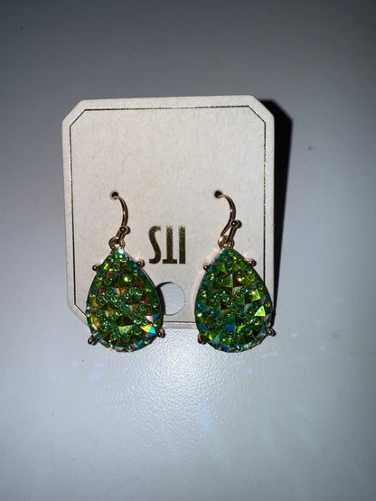 E - Sparkling Diamond Teardrops