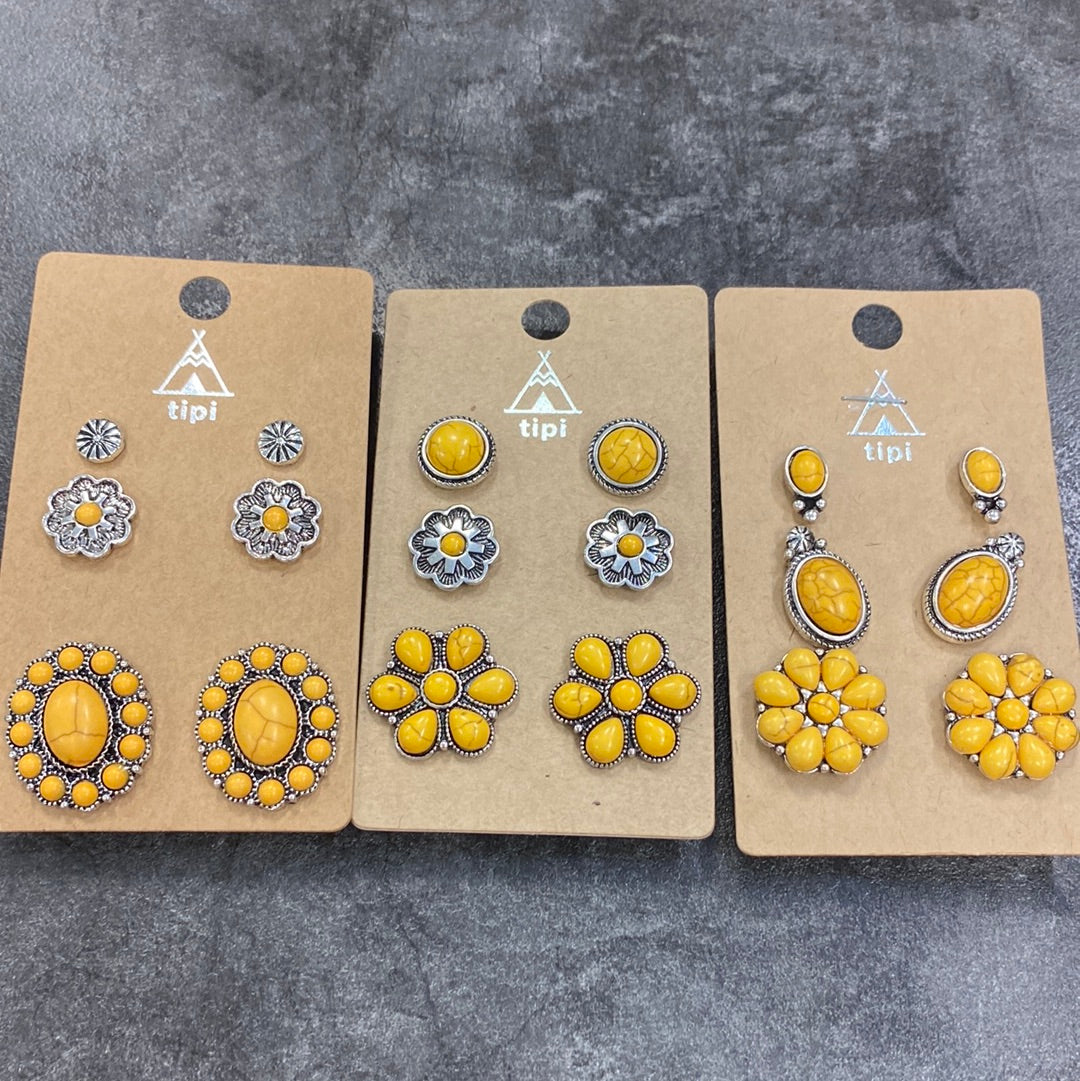 Mustard 3pk Studs