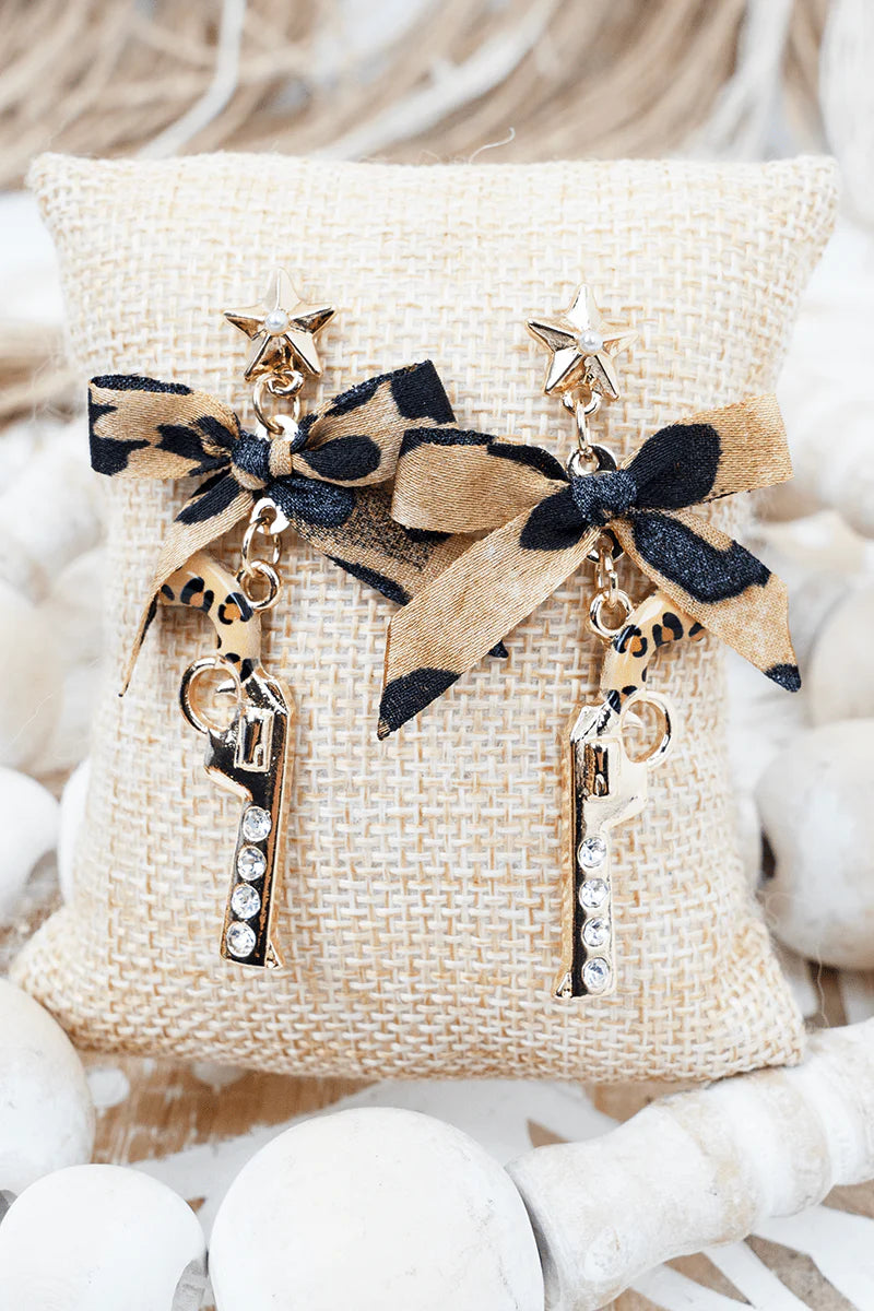E - Lila Leopard Pistol