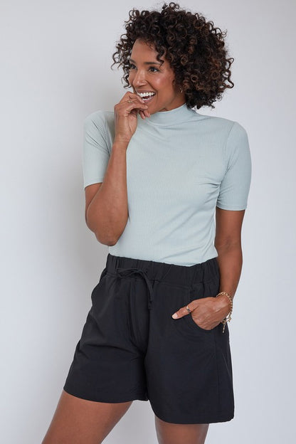 Missy Shorts W/ Scoop Pockets