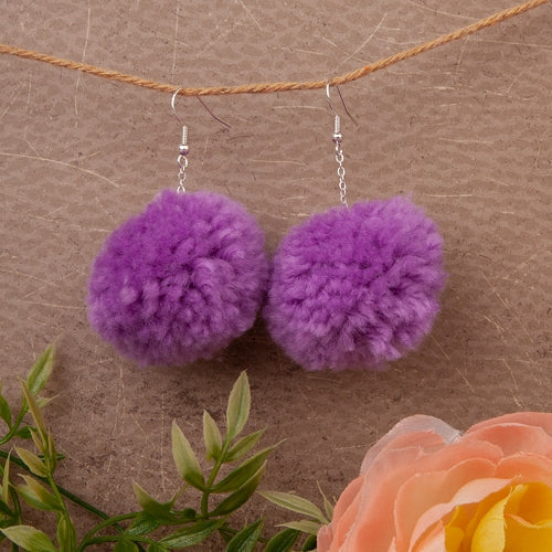 E - Pom Pom